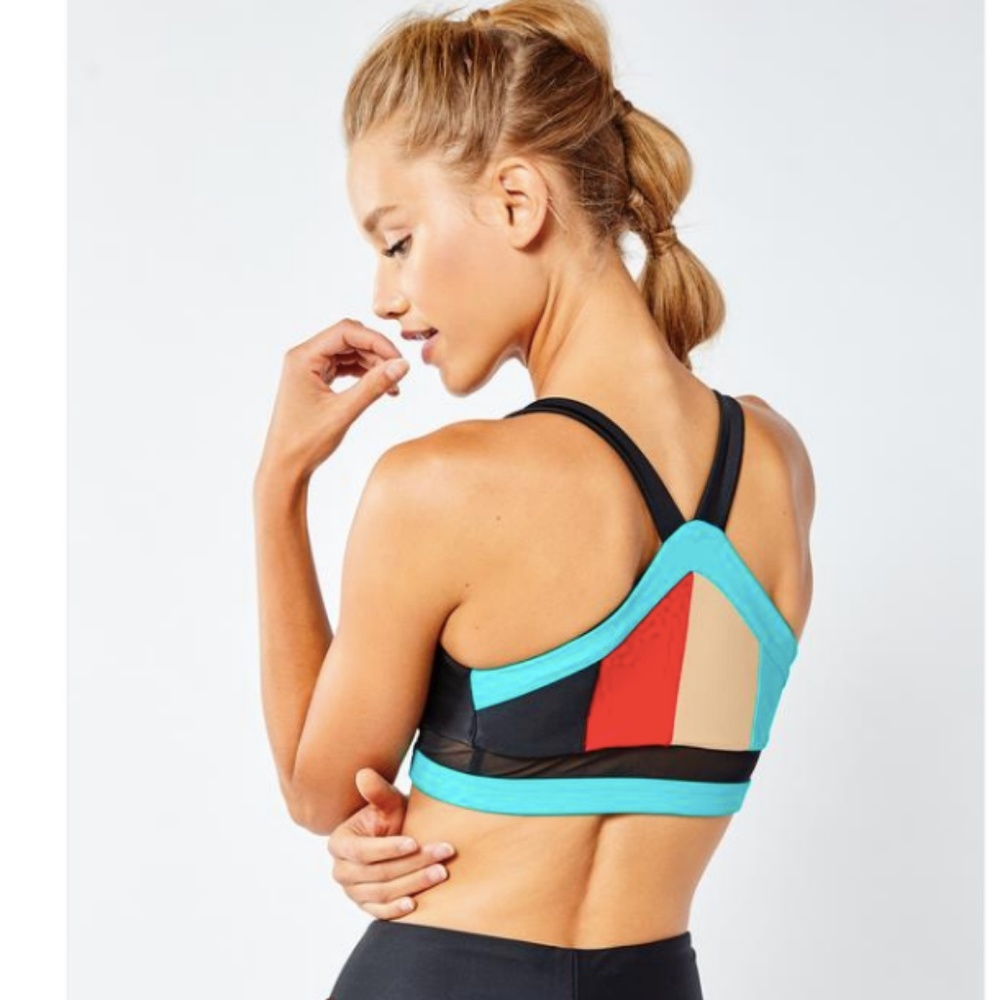 Athleteist Retro Flex Total Triangle Mesh Crop Top - image 1